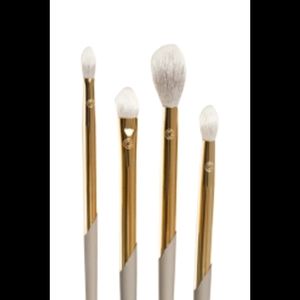 Complex Culture professional eyeshadow 4 piece Brush set
